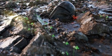 Abandoned Mandalorian Helmet 2k